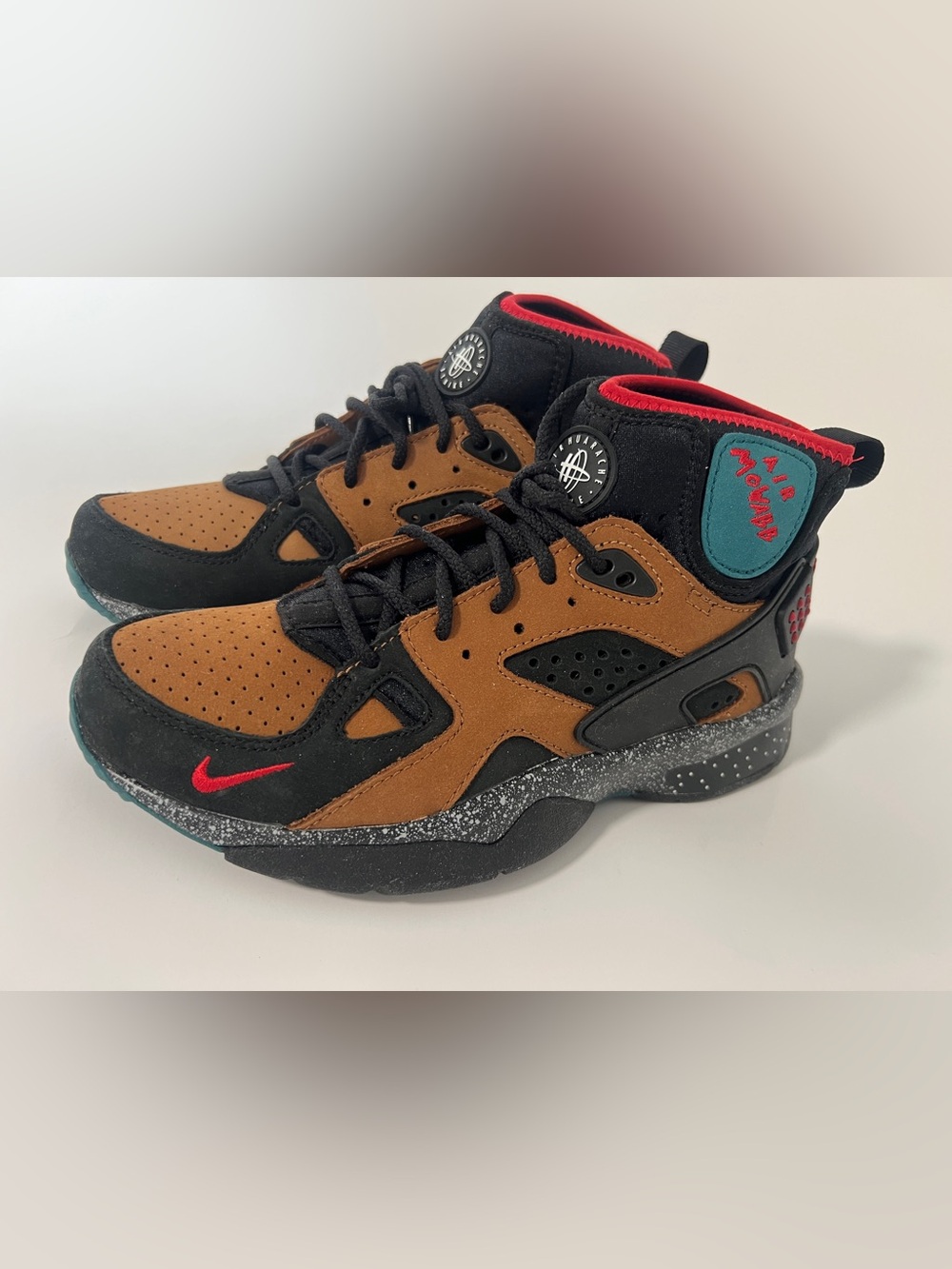 Nike x Olivia Kim Air Mowabb "No Cover" sneakers